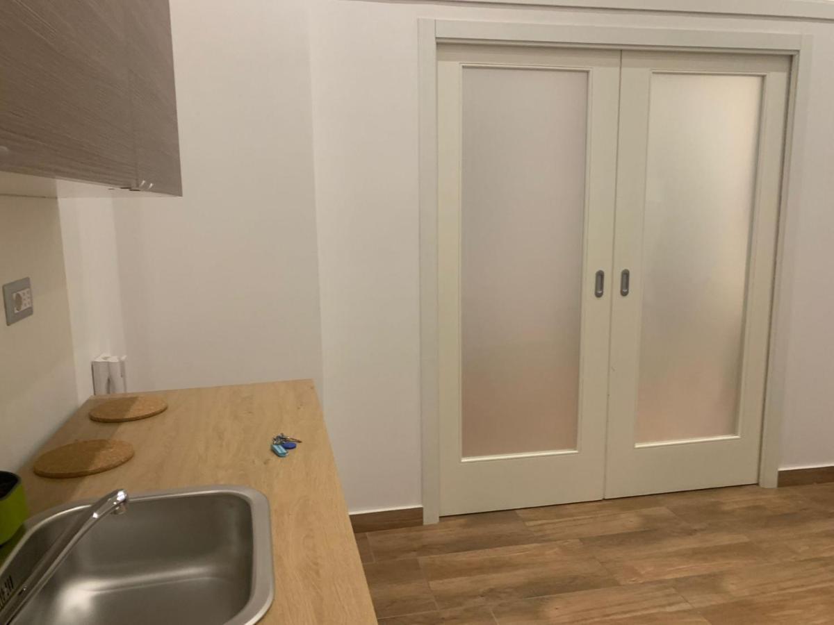 I Gironi Di Dante Apartment Napoli Bagian luar foto