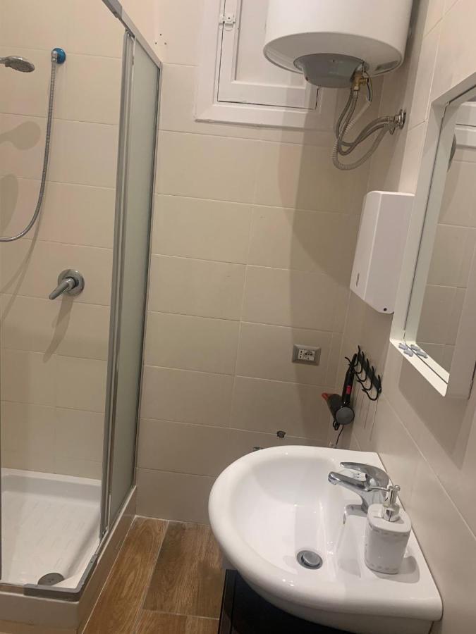I Gironi Di Dante Apartment Napoli Bagian luar foto