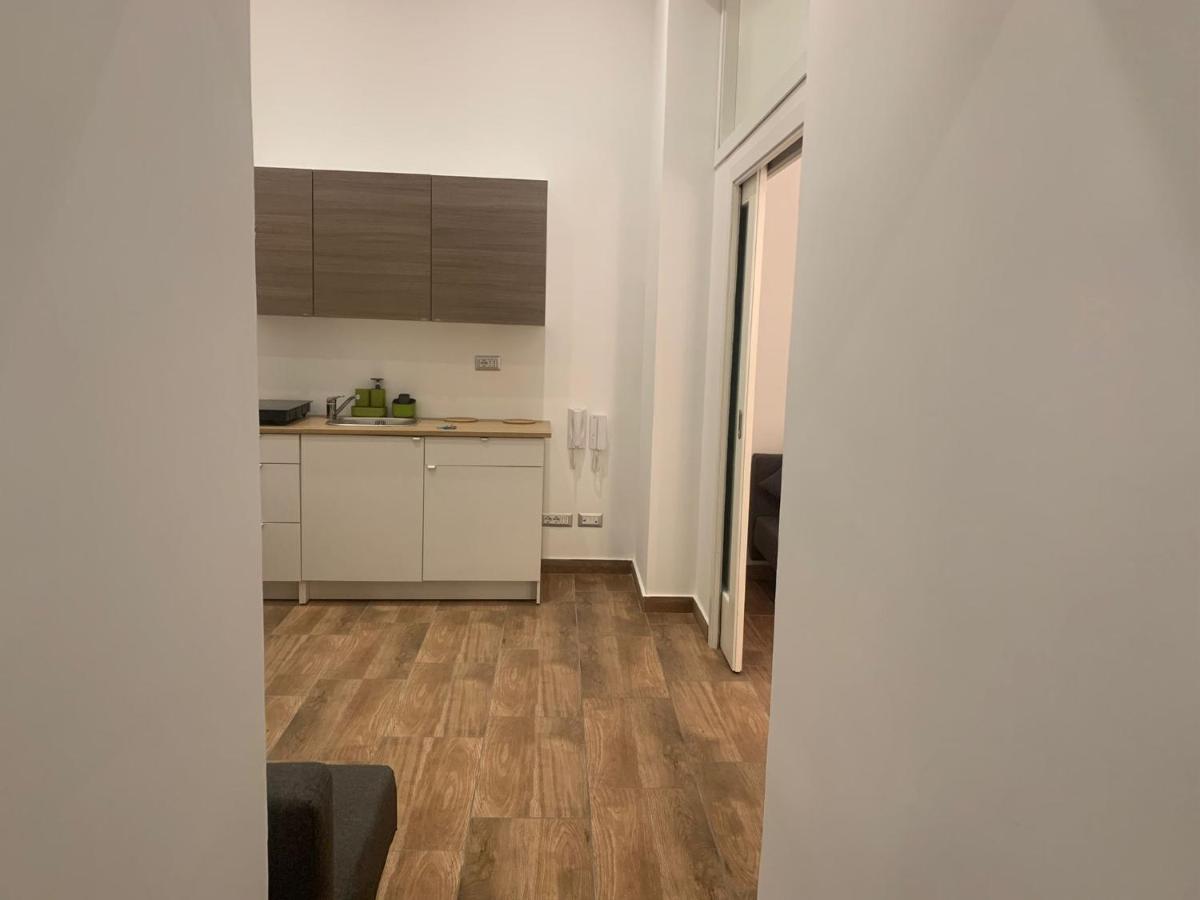 I Gironi Di Dante Apartment Napoli Bagian luar foto